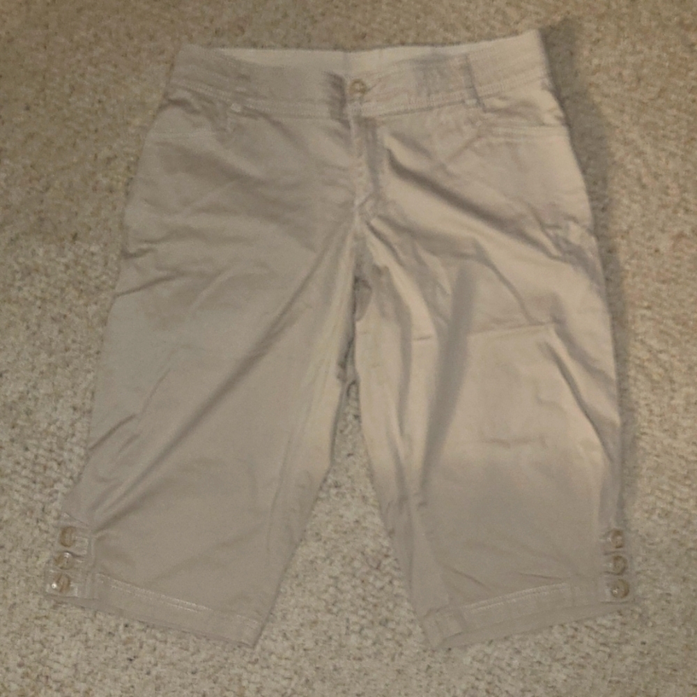 Lane Bryant capris